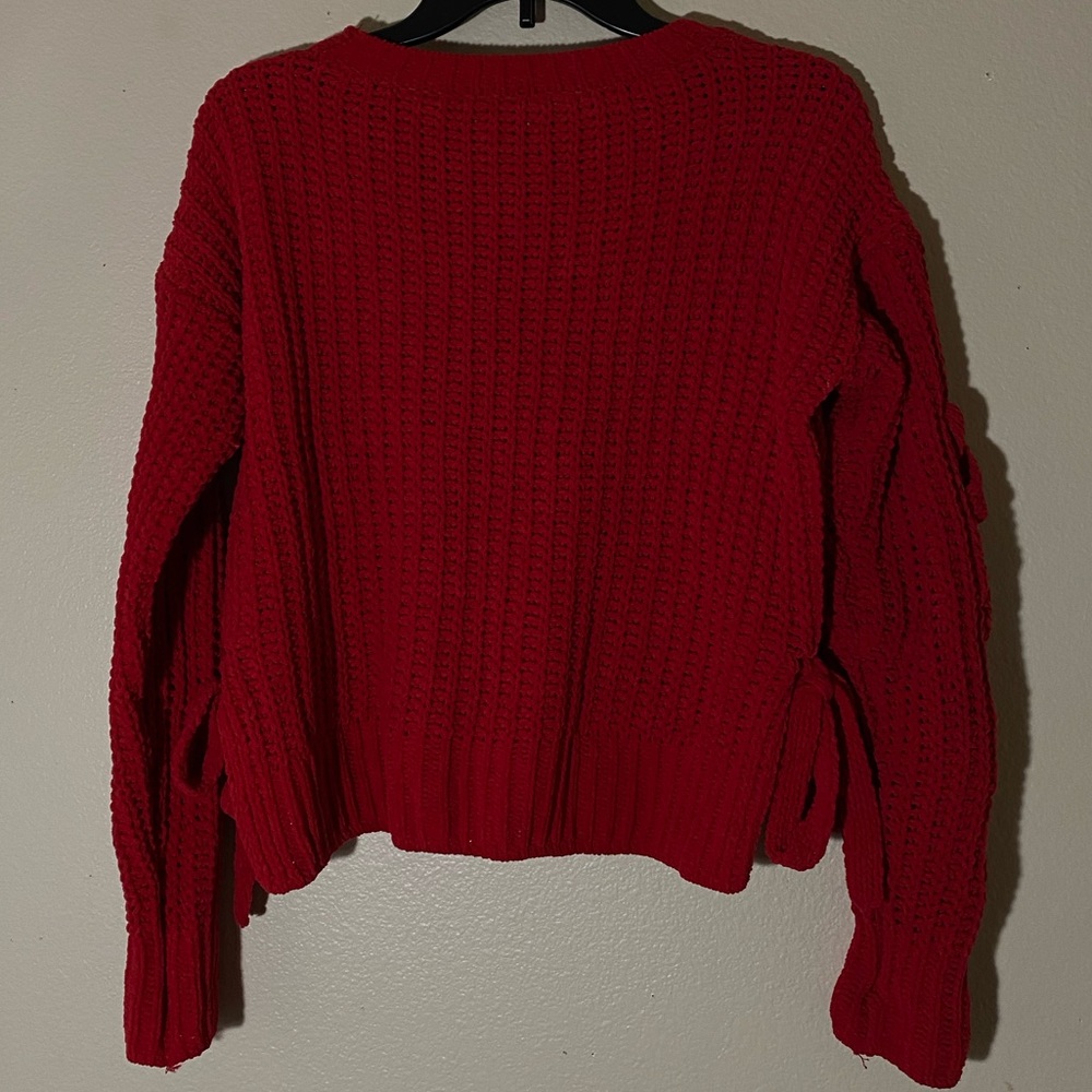 Candie’s - Picture 2 of 3